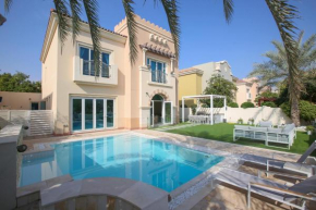 Victory Heights - 4BR Villa with Private Pool - Allsopp&Allsopp